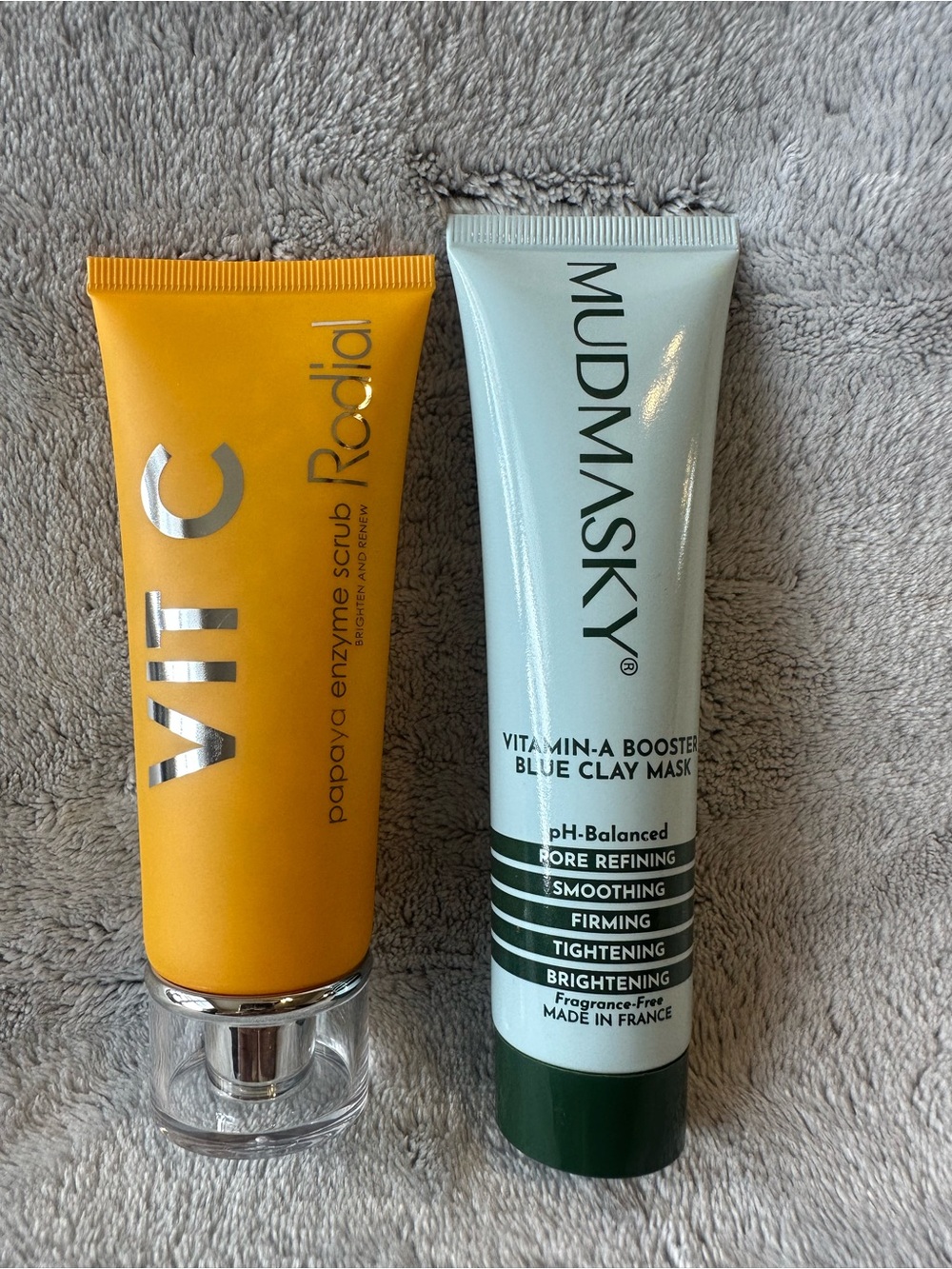 Rodial VIT C Papaya Enzyme Scrub Tube - Orange and Silver